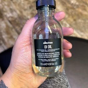 Ok oil mmm it’s so yummy